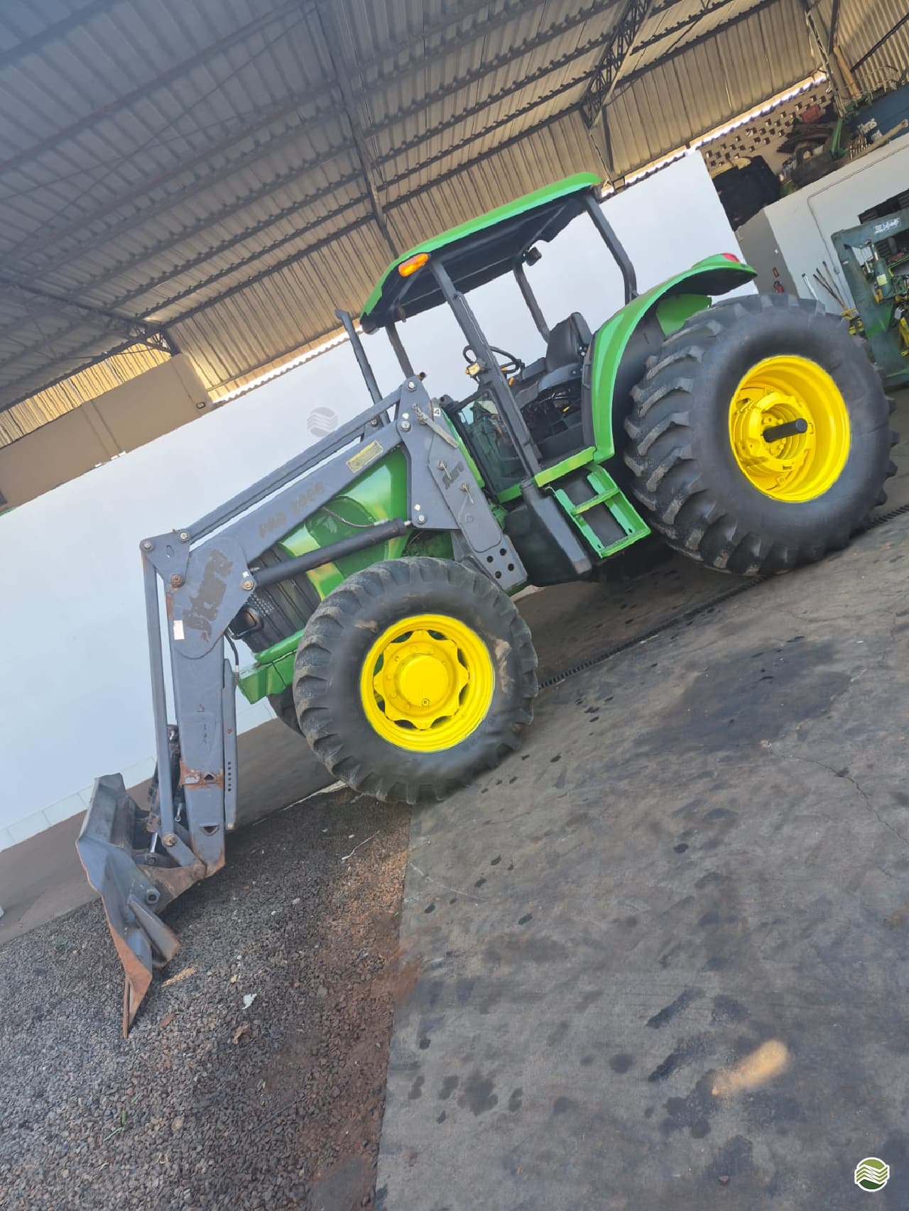 JOHN DEERE 7515