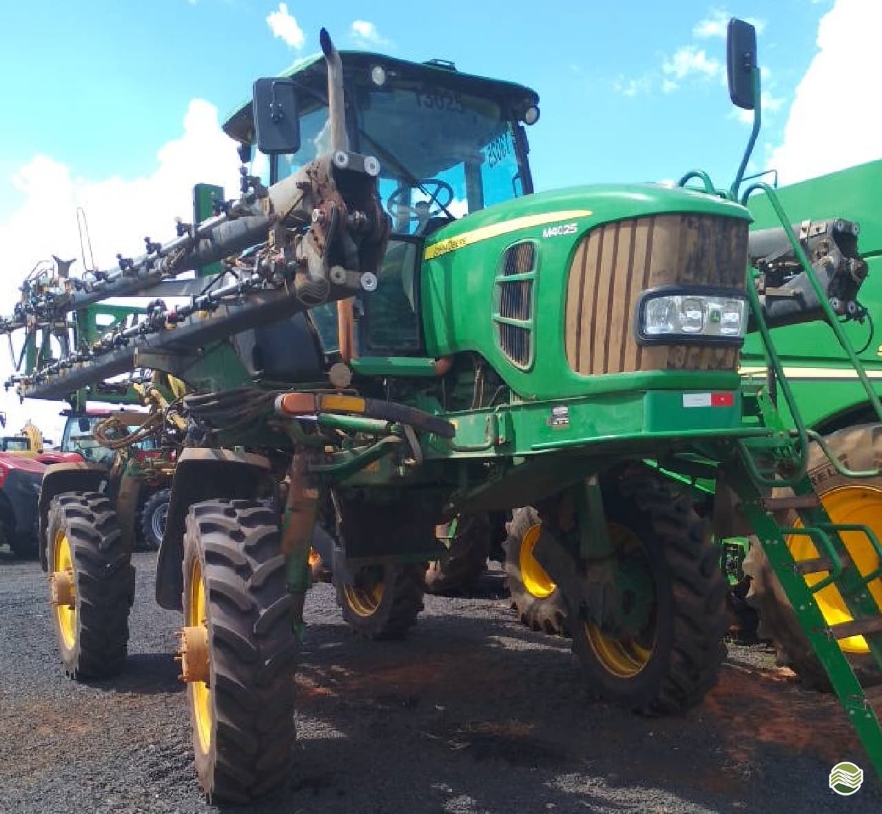 JOHN DEERE M4025