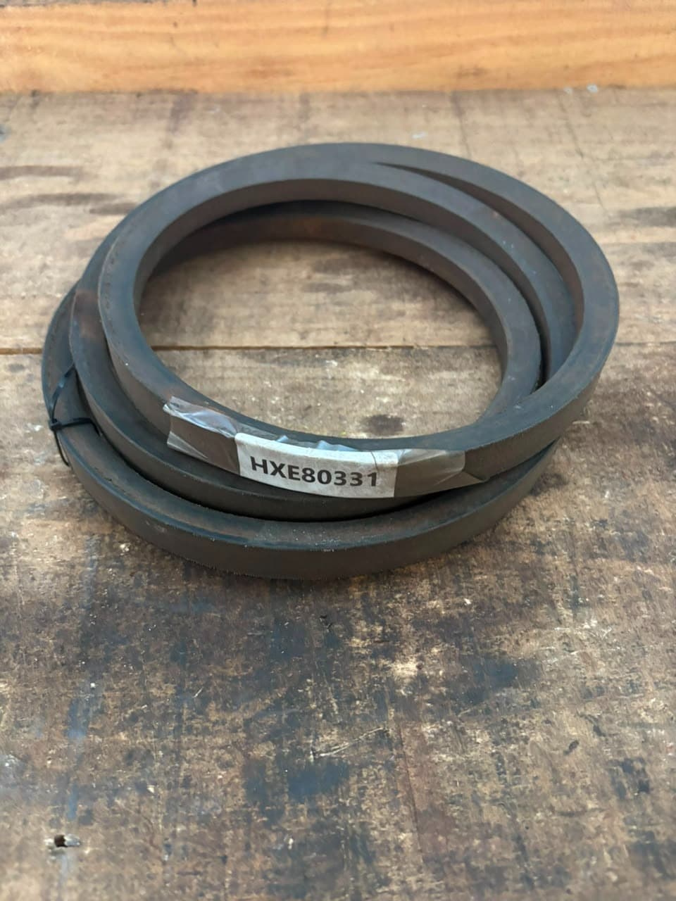 Correia trapezoidal HXE80331