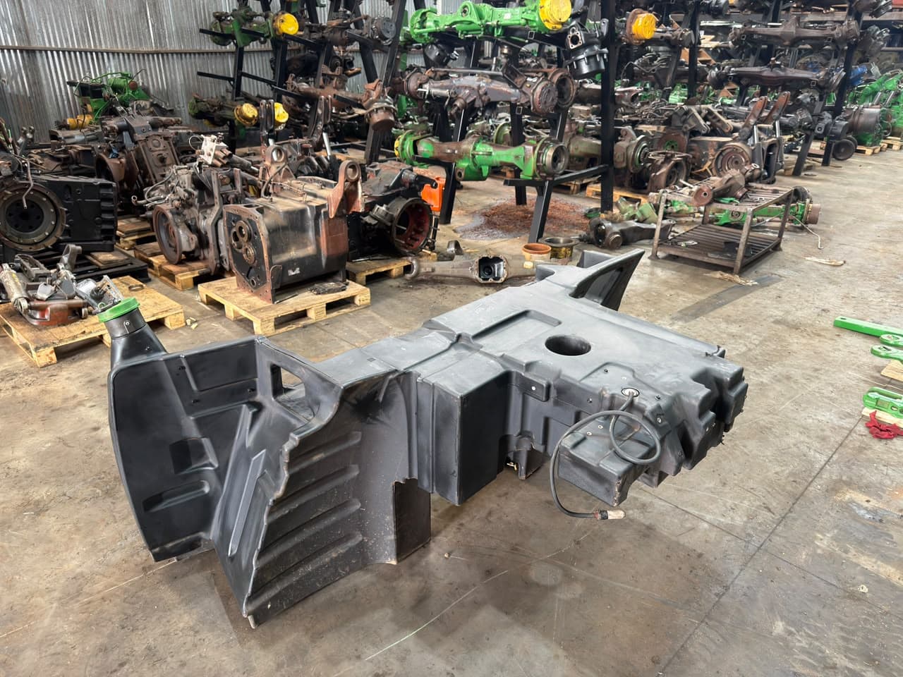 Tanque de combustível john deere RE591839